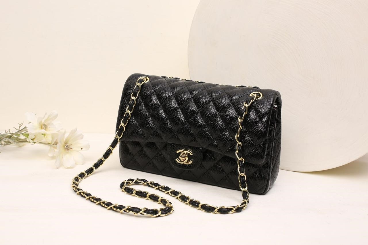 𝟱𝟬% 𝗦𝗽𝗲𝗰𝗶𝗮𝗹 𝗗𝗶𝘀𝗰𝗼𝘂𝗻𝘁  -Premium Quality 𝐂𝐡𝐚𝐧𝐞𝐥 Ladies Bag | Made in Italy | Free Delivery All Over Qatar